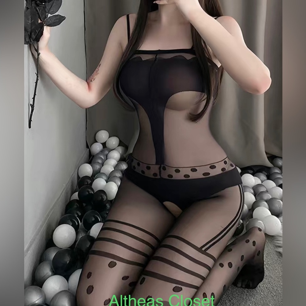 Intimate Apparel 19 - Picture 6 of 9